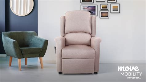 Comparing Recliner Chairs & Riser Recliner Chairs