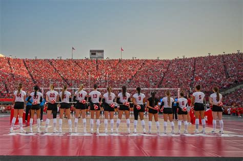 Nebraska Volleyball Set Attendance Record For Women's Sports | POPSUGAR ...