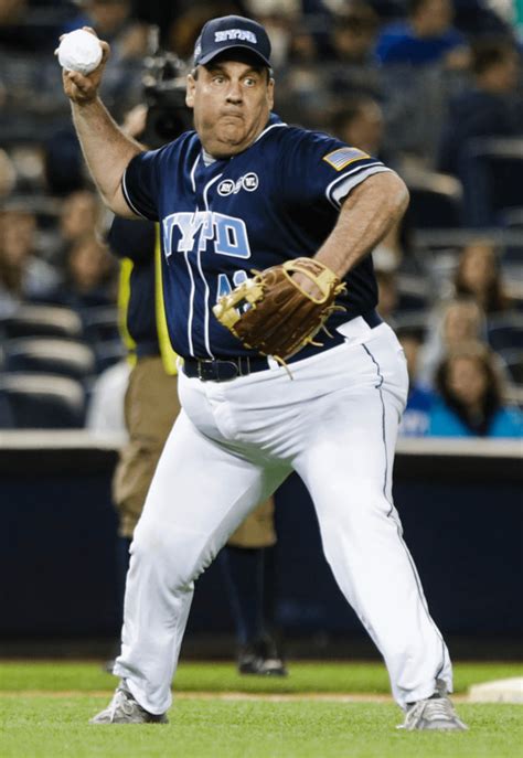 PsBattle: Chris Christie playing baseball : r/photoshopbattles