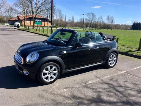 Mini Cooper Convertible, 1.6 2dr Black | in Farnborough, Hampshire | Gumtree