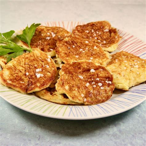 Easy Squash Fritters | Recipe | Fritters, Fried squash recipes, Squash recipes