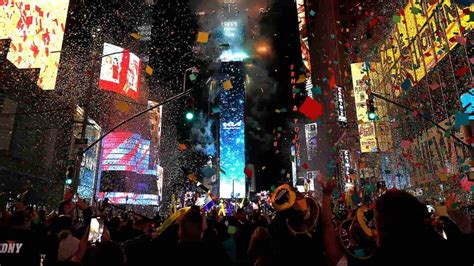 Where to watch the New Year’s Eve 2023 ball drop and festive performances