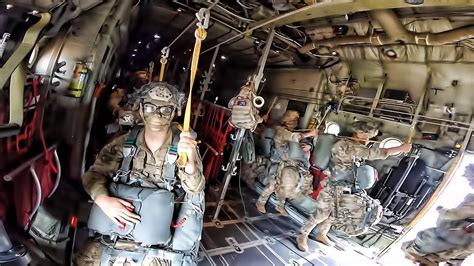 U.S. Army Jumpmaster Helmet-Cam • Exercise Skybridge 21 - YouTube