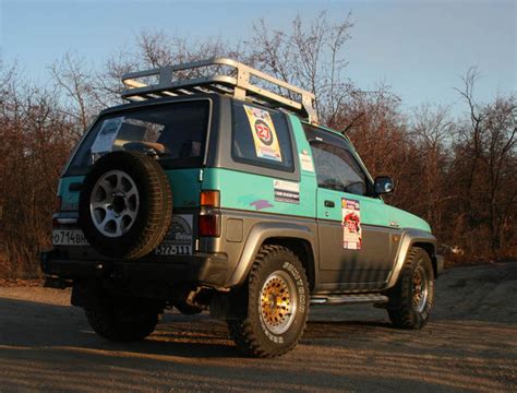 1990 Daihatsu Rocky specs, Engine size 1.6l., Fuel type Gasoline, Drive wheels 4WD, Transmission ...