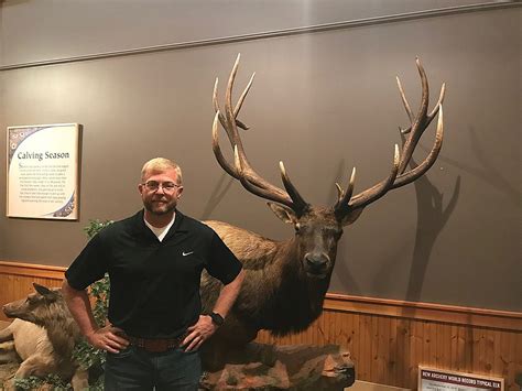 Largest Bull Elk Ever Taken in Montana Now on Display at RMEF