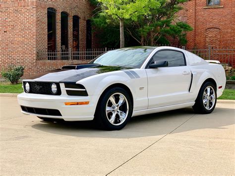 2006 Ford Mustang | Showdown Auto Sales - Drive Your Dream