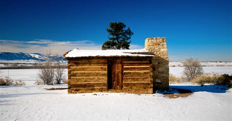 Coolest Cabins: Cabin on the lake Colorado