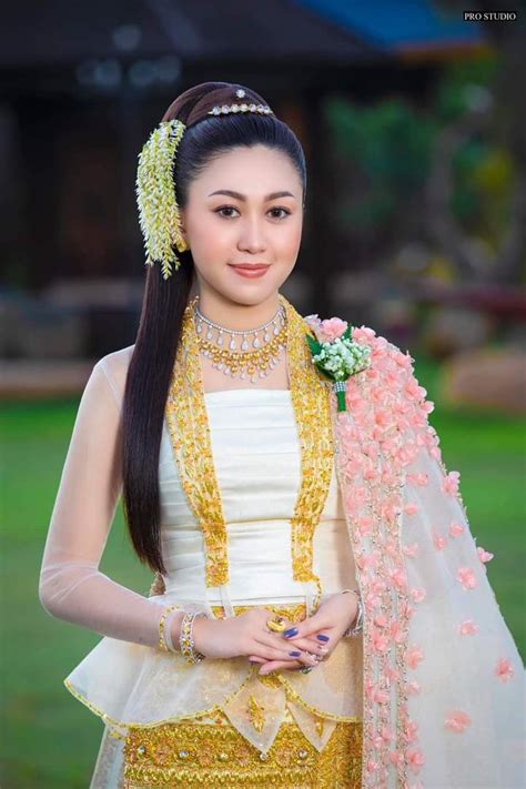 Burma people (ဗမာလူမျိုး)🇲🇲 | Traditional dresses, Baby girl dress ...