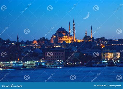 Night View of Suleymaniye Mosque Editorial Stock Image - Image of islamic, istanbul: 106412764