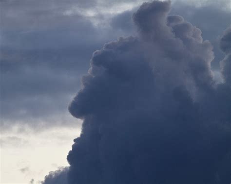 face in the clouds | Clouds form what appears to be a face, … | Flickr