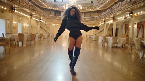 Watch Ciara Break Down 5 Iconic Dance Moves to Her New Single, “Dose” | Vogue