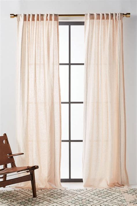 What Curtains go with Grey Walls? - 20 Ideas