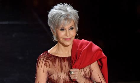 Oscars 2020: Jane Fonda Debuted Gray Hair | Allure