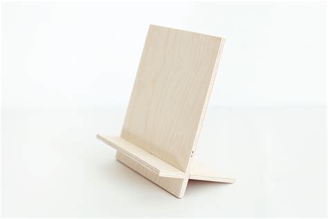 DIY Tablet Stand - The Merrythought