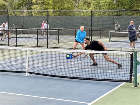 Tips For Performing At Your Best In Pickleball Tournaments - Doctory