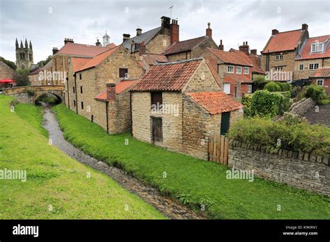 Traditional stone cottages, Helmsley village, North York Moors National ...