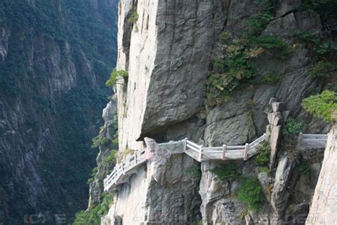 These Breathtaking Cliffside Walkways Will Give You Vertigo Sea Level, Vertigo, Mountain Range ...