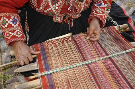 Weaving Loom | Cuzco | Pictures | Peru in Global-Geography