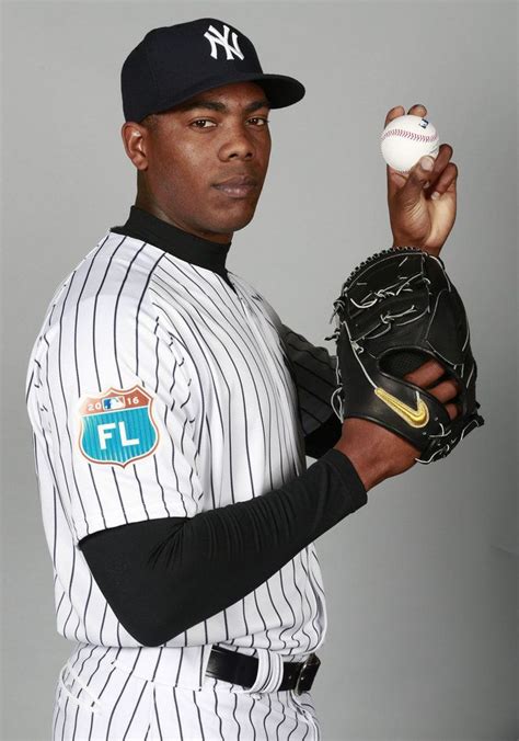 Aroldis Chapman | Yankees baseball players, New york yankees baseball, Yankees baseball