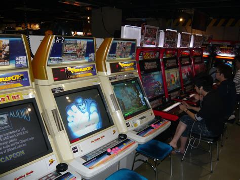 JAPAN, ARCADES & GAMING: Ikebukuro Arcade Game Centres