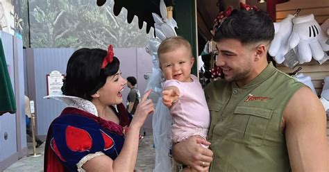 Tommy Fury 'dad shamed' after Disney trip with Molly-Mae Hague and ...