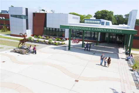 The Campus Center of Farmingdale State College is the student hub where you can find our dining ...