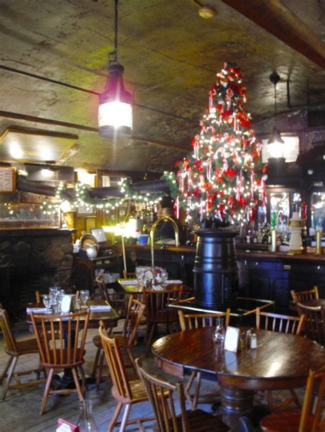 essex ct restaurants griswold inn - Carlie Veal