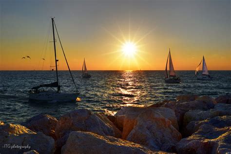 Sailboats at Sunset (2) by ITG photography on 500px | Sunset, Beautiful sunrise, Sunrise sunset