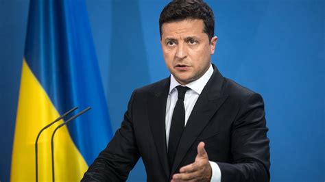 Zelensky delivers impassioned address ahead of invasion