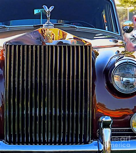 59 Rolls Royce Grill Photograph by Larry Simanzik