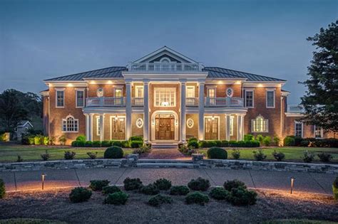 $8.9 Million 52 Acre Estate In Franklin, TN | Homes of the Rich