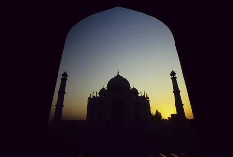 Taj Mahal History | History of Taj Mahal | Black Taj Mahal History | Times of India Travel