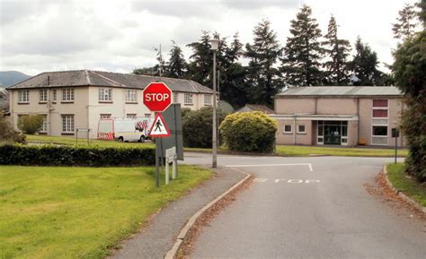 Road junction, Bronllys Hospital © Jaggery cc-by-sa/2.0 :: Geograph Britain and Ireland