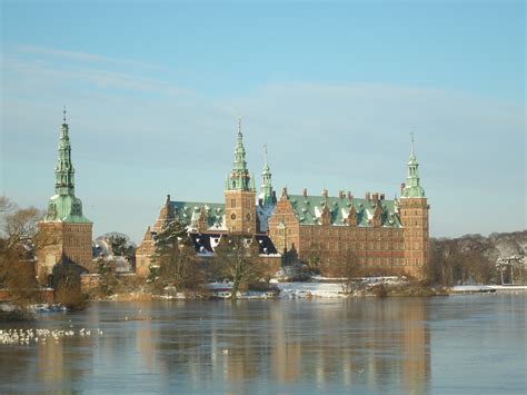 Castle in Hillerod, Denmark by Nat Hewett - Desktop Wallpaper