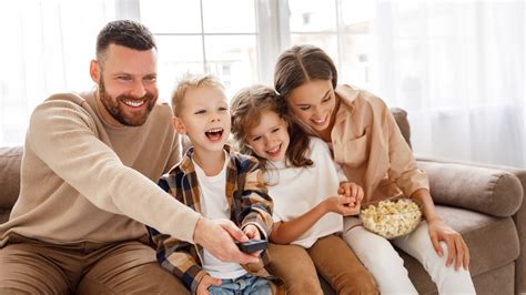 50+ of the best movie ideas for family movie night – Playful Notes