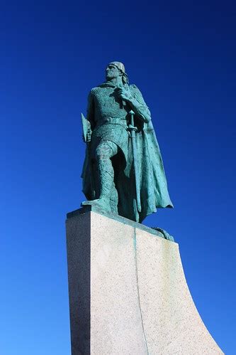 Hallgrímskirkja statue | Albert Freeman | Flickr