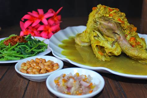 WISATA KULINER AYAM BETUTU KHAS BALI - Wisata Kuliner