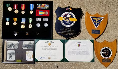 Korean War USMC and Vietnam War U.S. Coast Guard Medals & Plaques ...