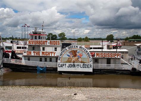 Mississippi River Cruises Mississippi River Cruise, Travel Humor, Celebrity Travel, River Boat ...