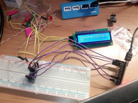 Attiny85 LCD with I2C - RabbitHacks