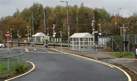 Howwood railway station © Thomas Nugent :: Geograph Britain and Ireland