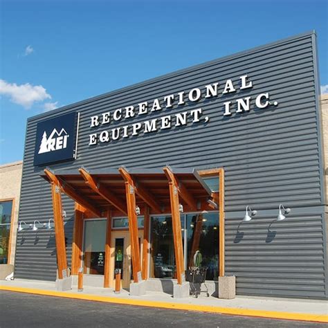 REI Sacramento Store - Sacramento, CA - Sporting Goods, Camping Gear