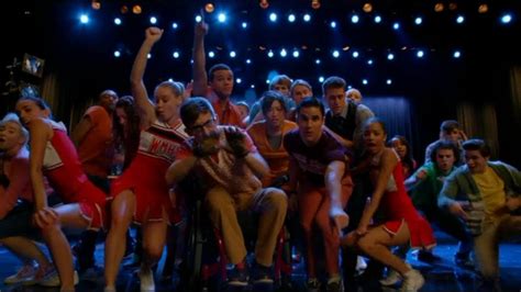 Glee - Blurred Lines (Full Performance) - YouTube