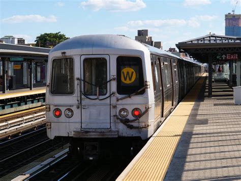 W train suspended as MTA grapples with worker shortages related to COVID-19 spike | amNewYork