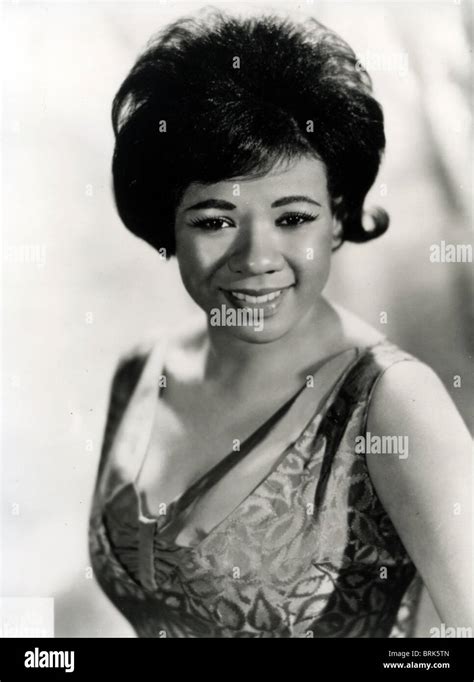 BARBARA LEWIS US singer/songwriter Stock Photo - Alamy