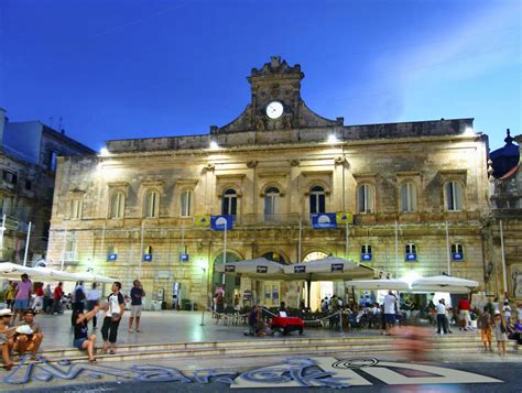 Ostuni, Bari, Puglia, Louvre, Italy, Building, Landmarks, Travel, Viajes