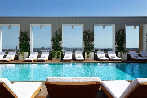 The Best Hotel Pools In Los Angeles For The Ultimate Daycation