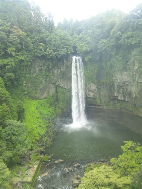 Waterfall located in the mounten, "Goro ga Taki", Kumamoto Japanese Things, Kumamoto, Waterfall ...