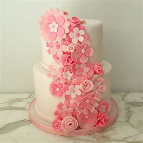 Pink flower cake: fondant flowers, baby shower, baptism | Fondant ...