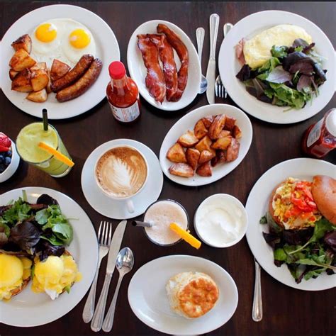 11 Best Breakfast Restaurants In Seattle & What To Order (2024)